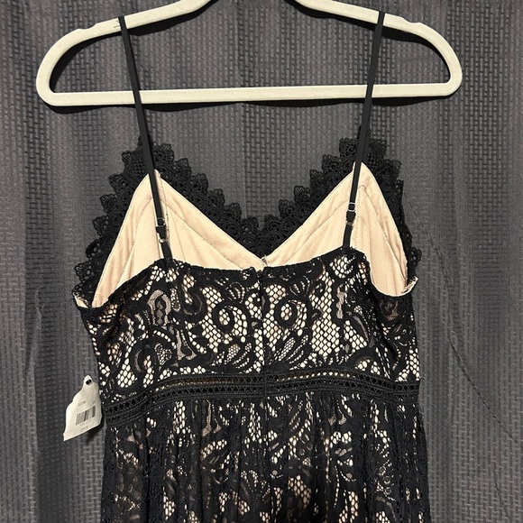 NEW Altar’d State Midi Length Adjustable Strap Black Lace Dress Women’s Sz Large - Picture 6 of 9